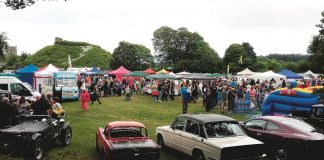 Big crowds turn out for the Lamb Feast Festival