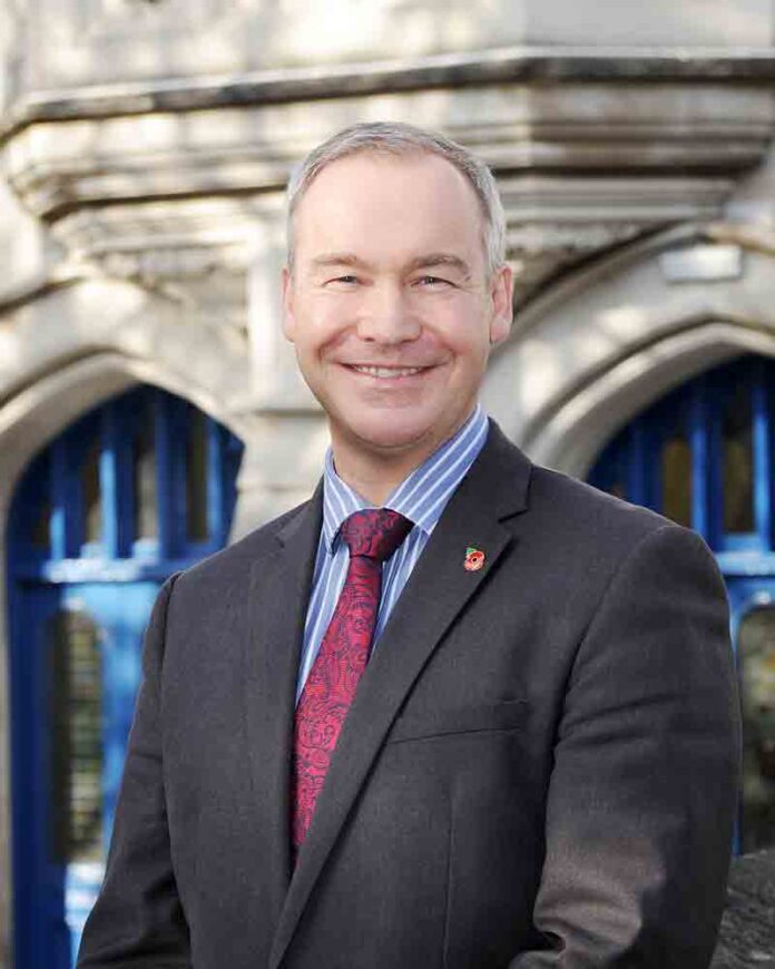 Headteacher Simon Underdown Headteacher Simon Underdown