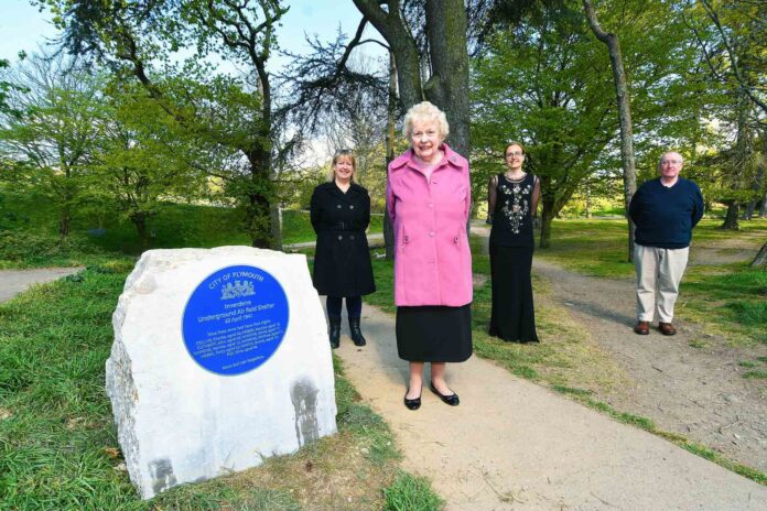 The unveiling of the plaque The unveiling of the plaque
