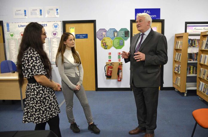 The Lord Chief Justice talking to students Soso and Lily-Mae The Lord Chief Justice talking to students Soso and Lily-Mae