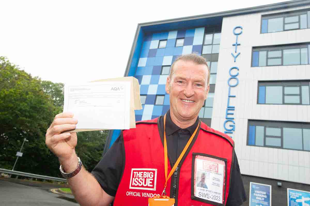 Big Issue seller Clive Rowe - now planning to do GCSEs and go to university
