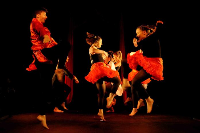 Dance at the Pauline Quirke Academy of Performing Arts Dance at the Pauline Quirke Academy of Performing Arts