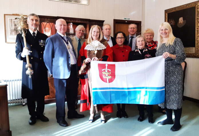 The Lord Mayor Councillor Terri Beer with delegates from the Plymouth-Gdynia Twinning Panel The Lord Mayor Councillor Terri Beer with delegates from the Plymouth-Gdynia Twinning Panel