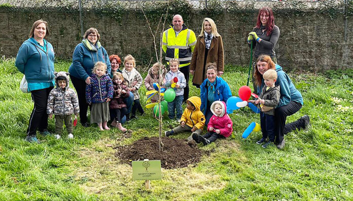 Youngsters from Get Up and Go Nursery with their grown up helpers Youngsters from Get Up and Go Nursery with their grown up helpers