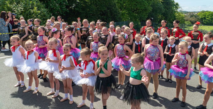 Students from the Starlite School of Dance entertained the crowds Students from the Starlite School of Dance entertained the crowds