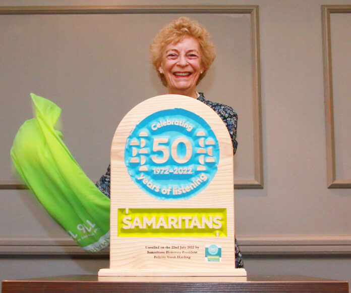 Felicity Varah Harding unveils the 50th anniversary plaque Felicity Varah Harding unveils the 50th anniversary plaque