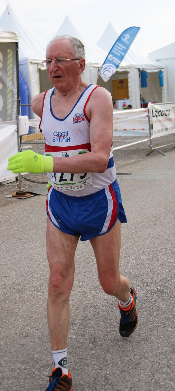 Edmund Shillabear Edmund-Shillabear runs marathon