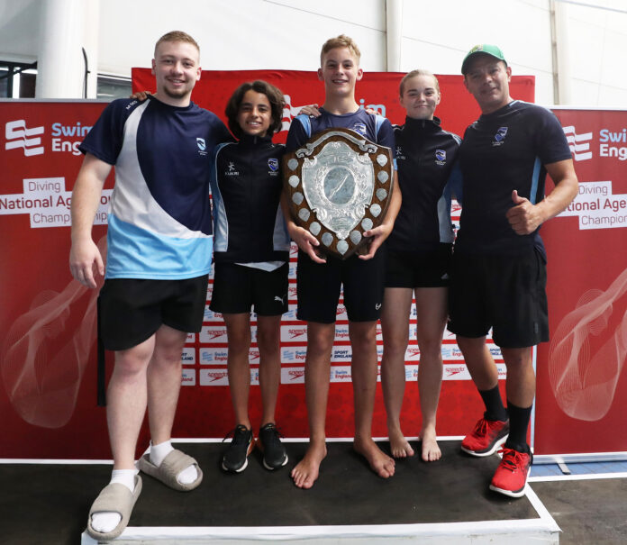 Diving Club award group