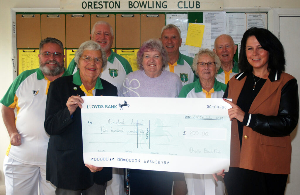 Oreston Bowls Club £200 raised for Chestnut Appeal
