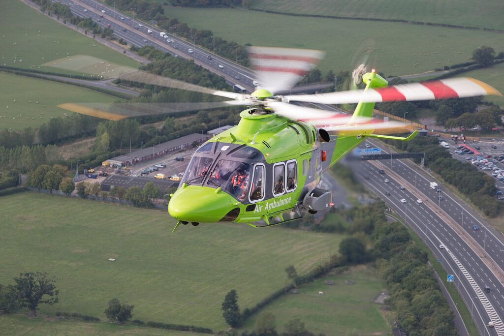 The Children’s AirAmbulance is changing the
face of paediatric and neonatal
care through the high-speed
transfer of critically ill babies and
children