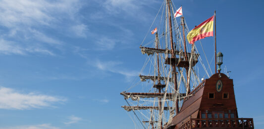 Spanish Ship El Galeon in New York